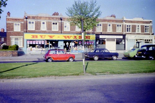 Hull memory lane row - of, old