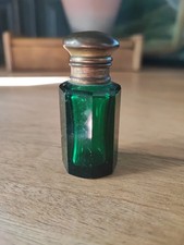 ANTIQUE GREEN PERFUME BOTTLE WITH BRASS TOP & GLASS STOPPER