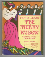 Merry Widow (Hassall) (Vocal Score) Piano, Voice Piano/Vocal Music Lehar Glocken