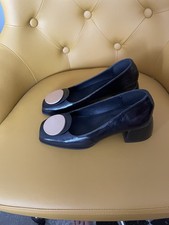 Gorgeous Size 5 Black Patent