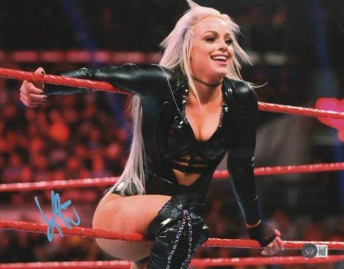 Liv morgan signed - liv, autograph