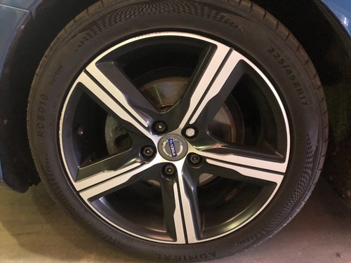 Volvo v40 design inch - volvo,