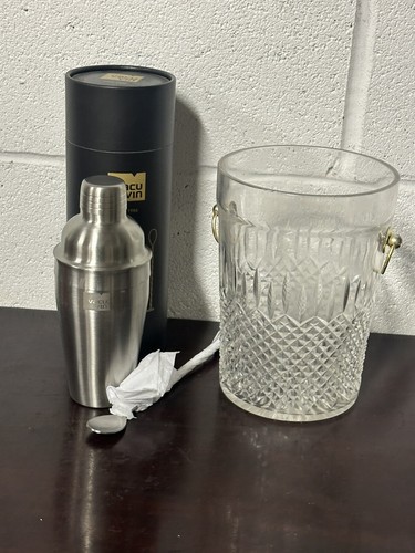Cut glass champagne - glass,