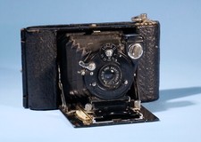 Butcher's Watch Pocket Carbine Folding Camera lukos II Anastigmat 3In f/7.7 Lens