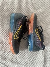 Nike Air Vapourmax Trainers