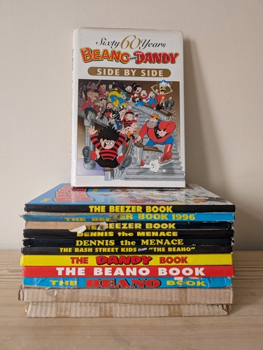 12x 1990s comic annuals - 1990s,