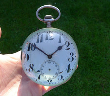 GIANT SIZED BULLS EYE