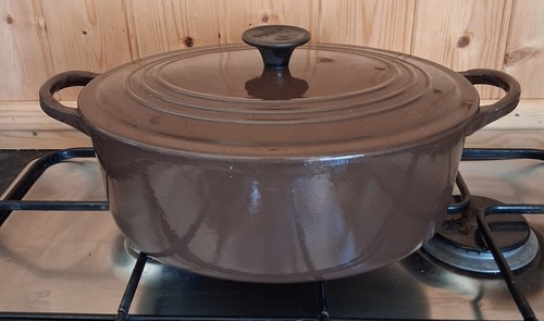 Creuset cast iron enamelled - cast,