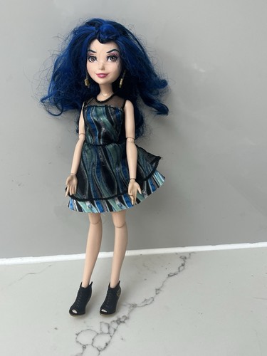 Disney descendants doll - doll,