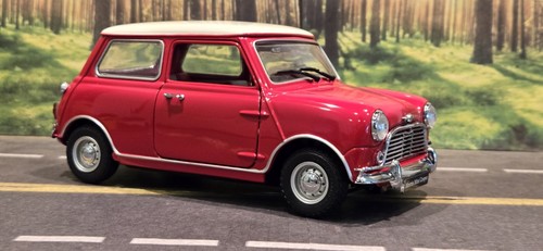 Rare kyosho morris - 1/18,