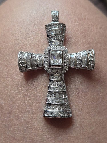 Qvc diamonique large cross - diamonique,