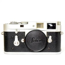 Leica M2 Chrome Body Boxed