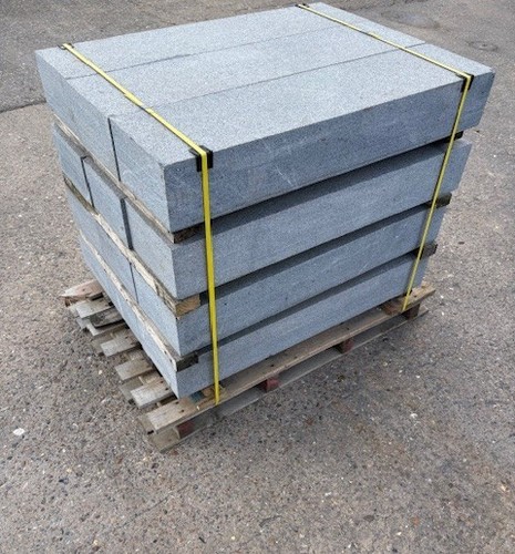 Mid grey solid granite kerbs - mid,