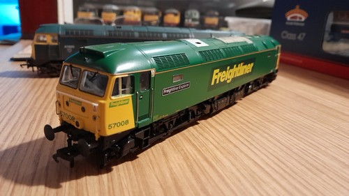 Class 008 freight liner - 008, in