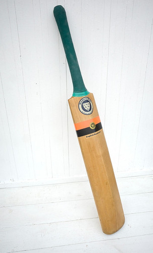 Vintage cricket bat newbery - -,