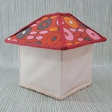 Cute Vintage Retro House Shape