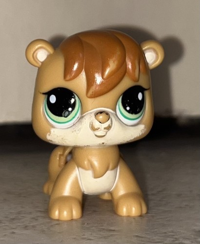 Rare authentic littlest pet - rare,