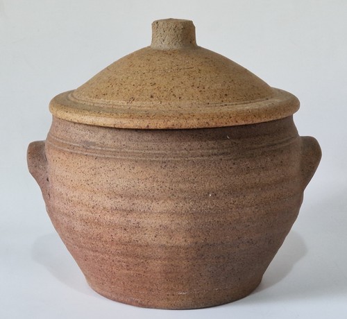 Leach studio pottery standard - studio,