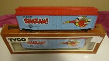 TYCO TRAIN SHAZAM BOX CARS, 1977, DC COMICS, 2 PIECES, 1 IN BOX