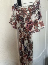 Unworn Zara Floral Print Cape