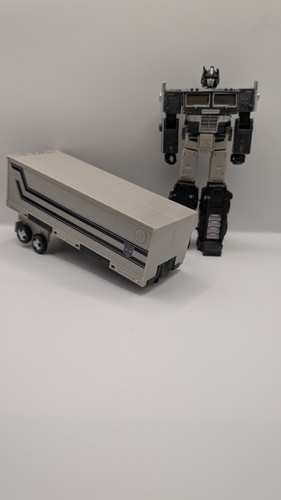 Optimus prime alternative - optimus,