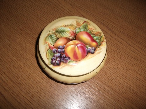 Aynsley orchard gold - orchard, lidded