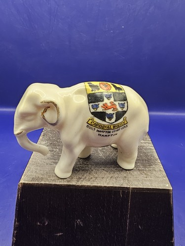 Crested ware elephant - ,