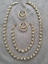 Lovely Faux Pearl Gold Colour Necklace, Bracelet And Earings