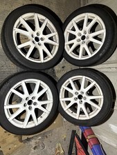 4x White Octavia VRs Spiders