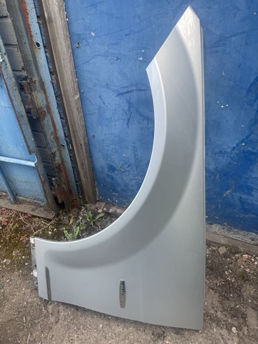 Mercedes class wing front - class,