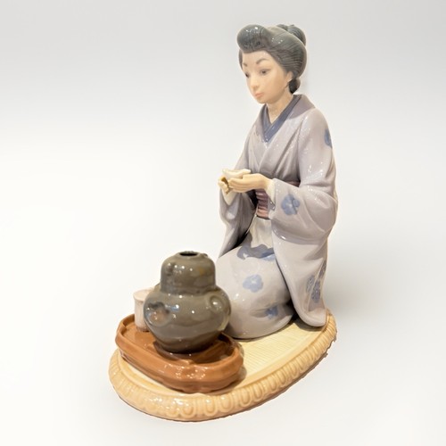 Lladro 5112 japanese tea - japanese,