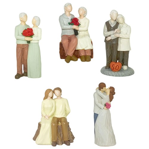 Loving couple statue - loving,