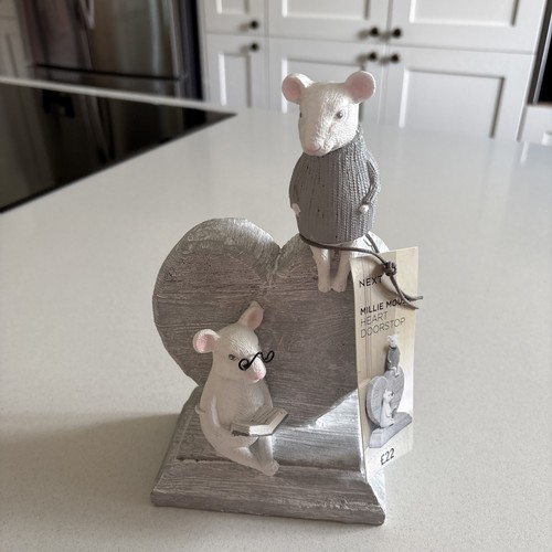Millie mouse heart doorstop - heart,