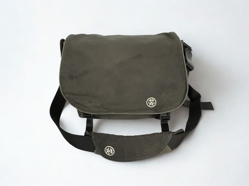 Crumpler messenger laptop bag - crumpler,