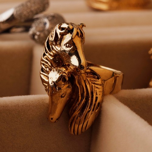 Pre owned 9ct - yellow, gold