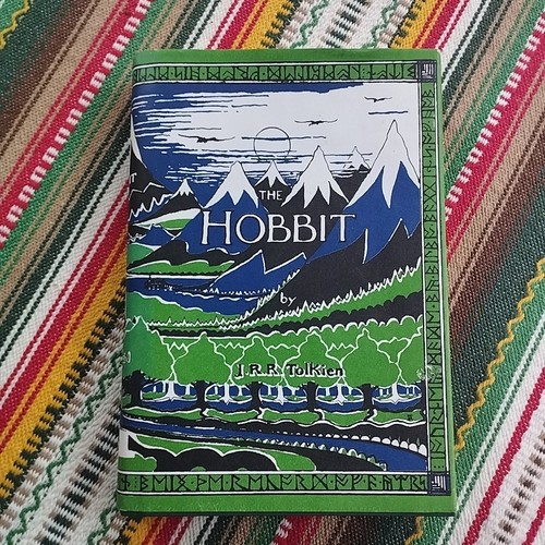 Tolkien the hobbit - tolkien,,