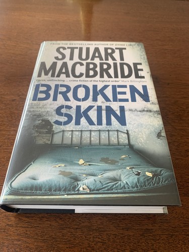 Rare signed copy broken - ,