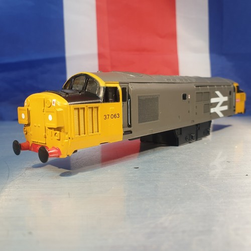 Hornby class locomotive - 00,