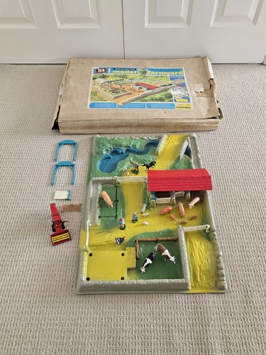 Vintage britains 4711 model - britains,