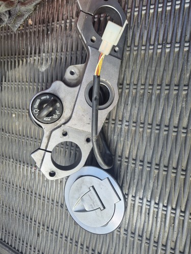 Moto guzzi breva 1100 abs - guzzi, lock