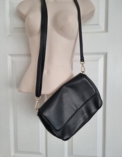 Women's Handbag Black WOMEN'S VICTORIA SECRET CROSS BODY Hand Bag Used