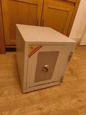 Phoenix Datacare 2001 Data Safe Key Lock Fire Proof Vault Box