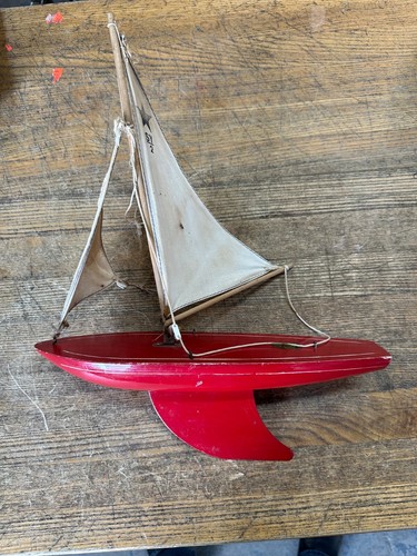Vintage pond star - star, yacht