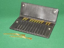 Miniature gun peg/position