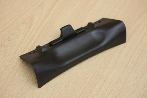 Centre console armrest catch - armrest,