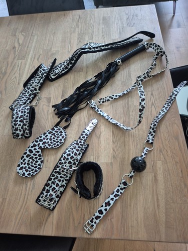 Bondage set brand new - set,