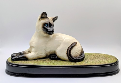 Vintage beswick siamese cat - siamese, on