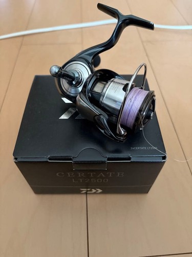 Daiwa certate 2500 - 24, lt