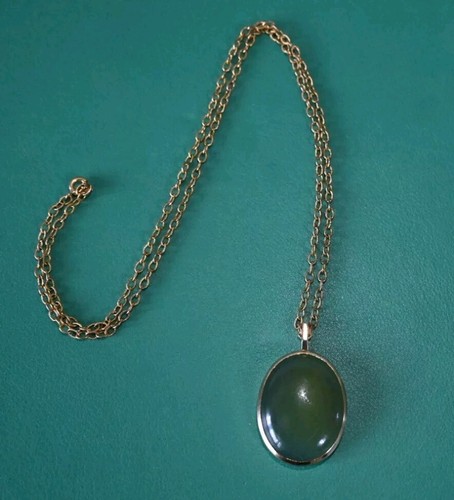 Antique 9ct gold pendant - antique, derek