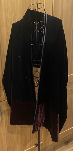 Vintage black burgundy - m&s,